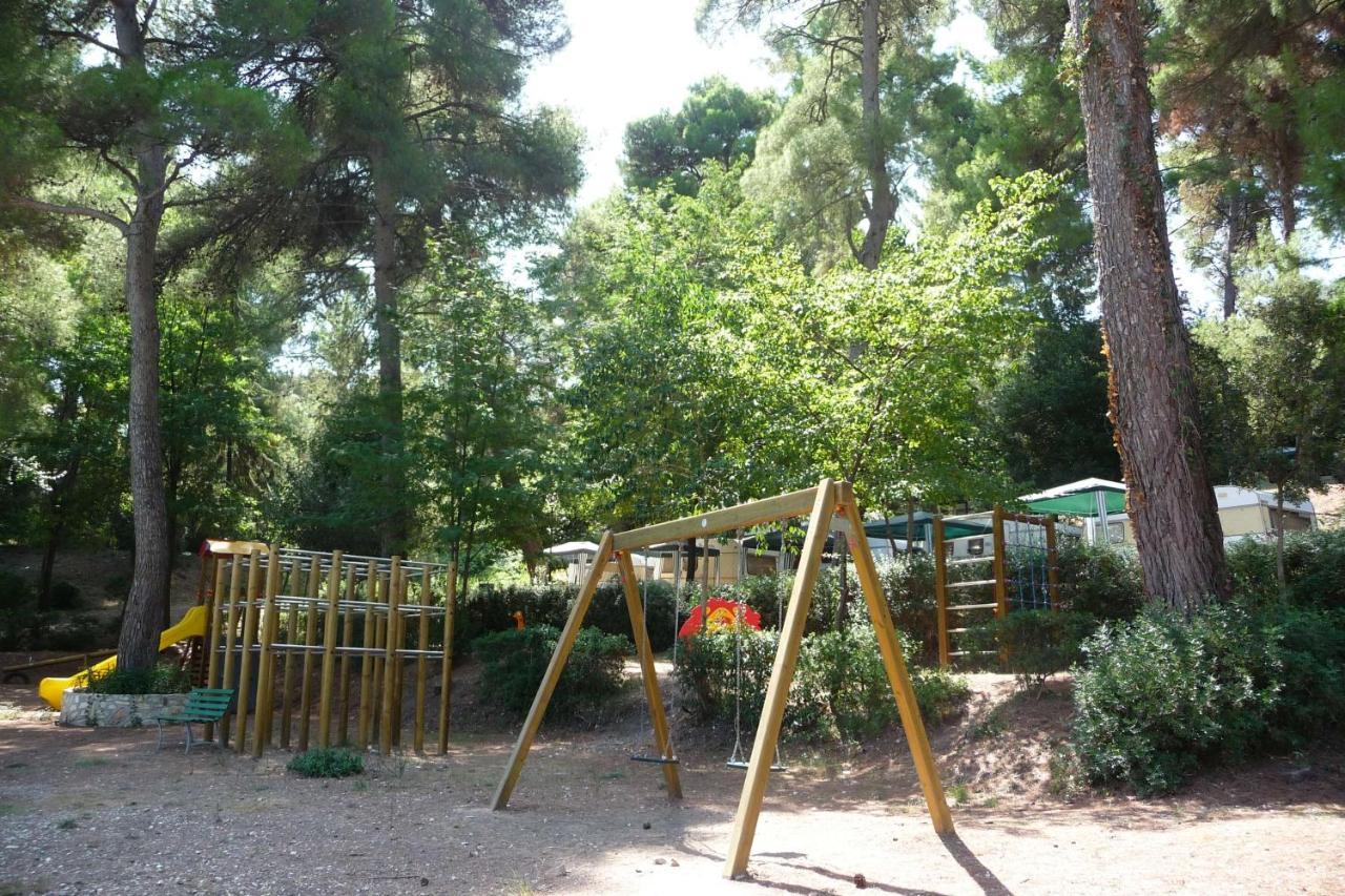 סן מנאיו Happy Camp Mobile Homes In Camping Villaggio Internazionale מראה חיצוני תמונה